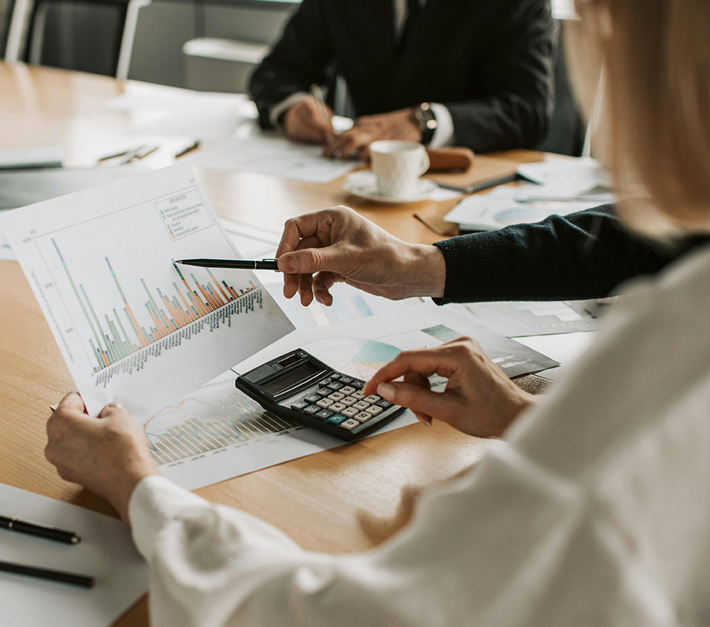 Études de marché et analyses stratégiques